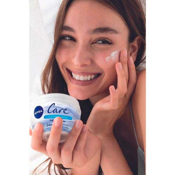 NIVEA Care Voedende Crème
