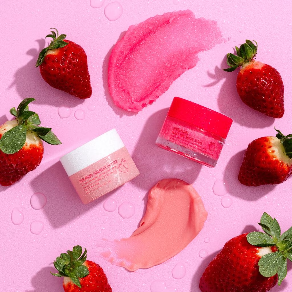 W7 Sweet Dreams Overnight Lip Mask Strawberry